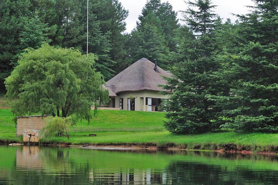 Castleburn Legacy Resort Drakensberg Garden Exterior photo
