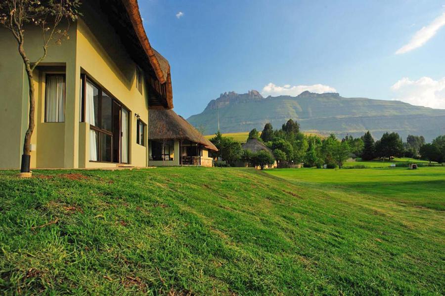 Castleburn Legacy Resort Drakensberg Garden Exterior photo